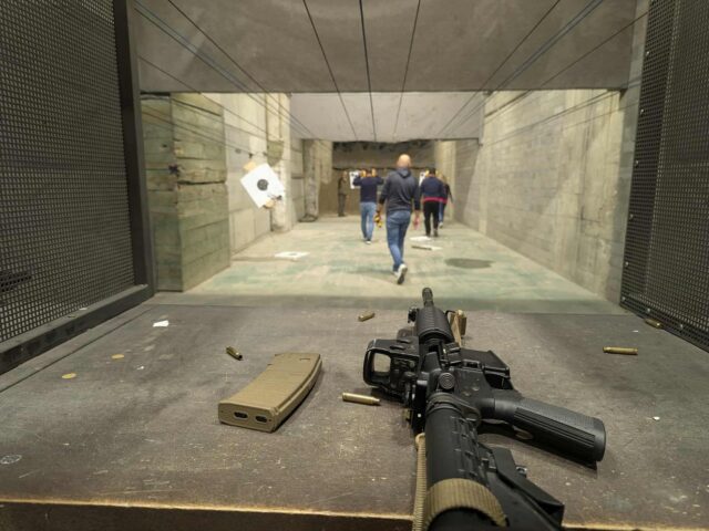 Szkolenia antyterrorystyczne — dlaczego firmy ich dziś potrzebują